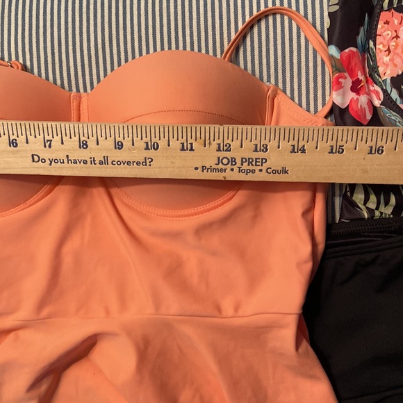 Swim Bundle 2 tops and skirted bottom - Picture 7 of 10